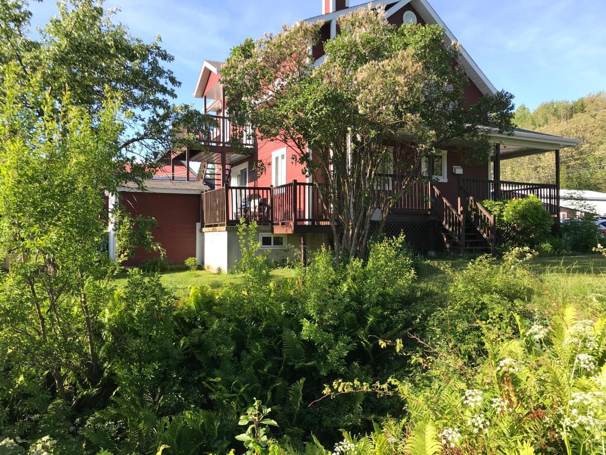 Belle Maison Avec Vue Sur La Riviere LʼAnse-Saint-Jean Dış mekan fotoğraf